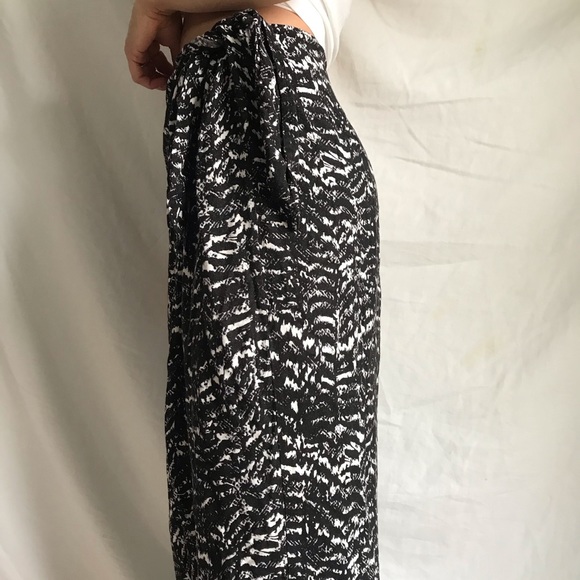 Long Tie Skirt - Picture 2 of 2
